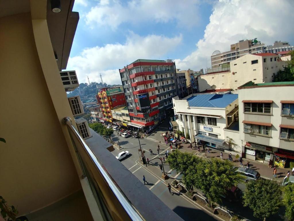Hotel Veniz - Session Baguio City Екстер'єр фото