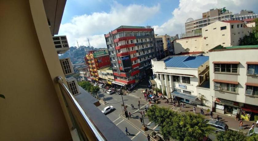 Hotel Veniz - Session Baguio City Екстер'єр фото